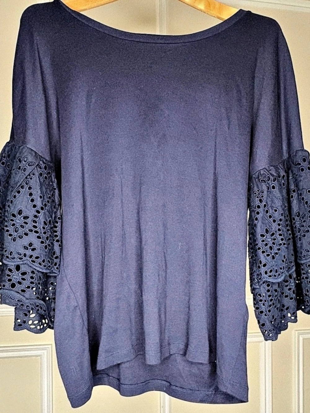 DKNY Navy Eyelet Sleeve & Relaxed Boat Neckline Top -m